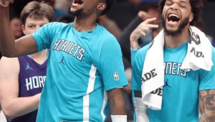 体育直播-美媒：黄蜂赢球时净胜19.4分，历史上单赛季胜场最大净胜分