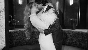 郎才女貌索博斯洛伊宣布与妻子完成婚礼